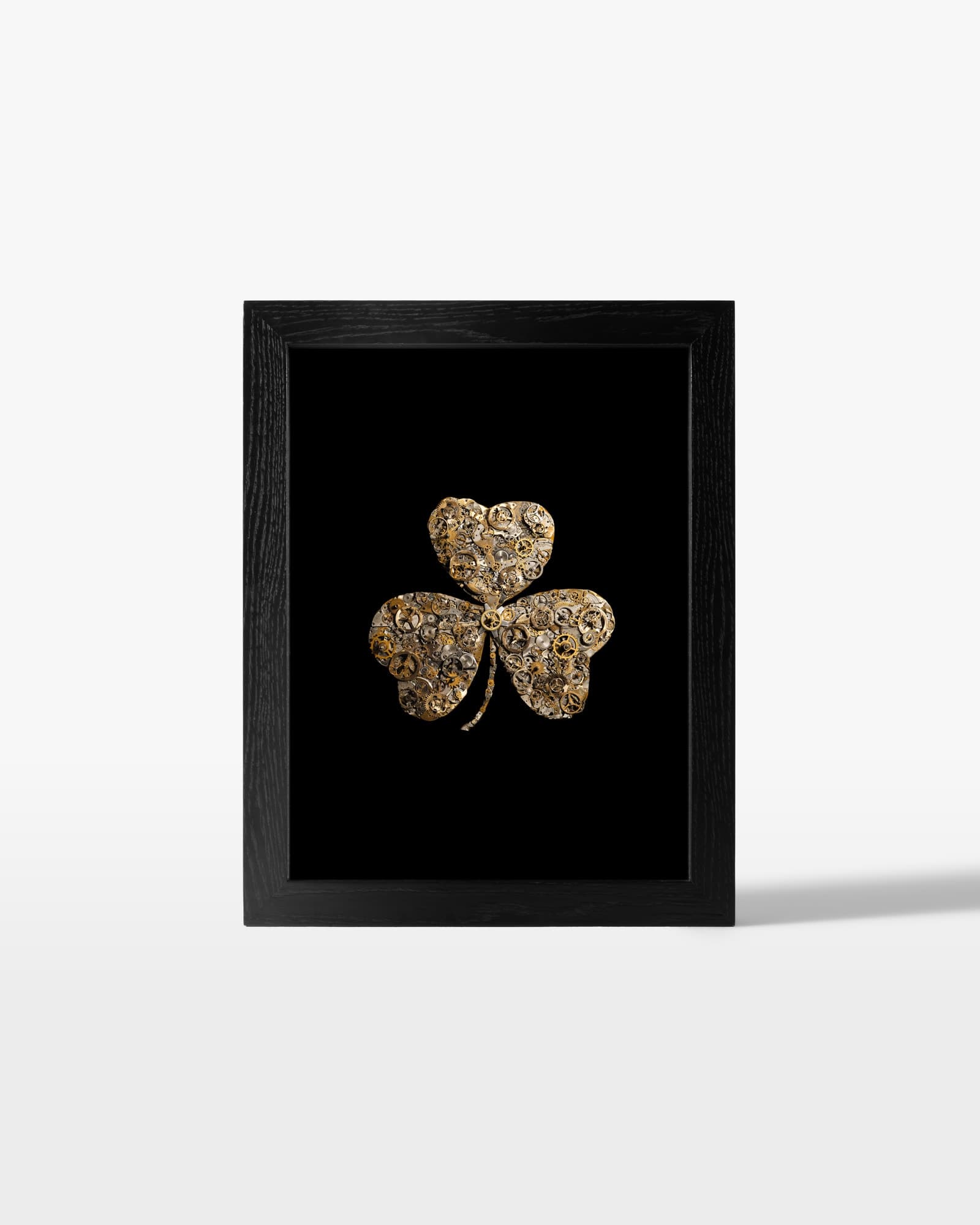 LUCKY CLOVER